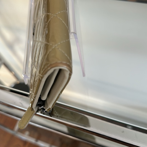 BLACK FRIDAY GIVEAWAY! Chanel Patent Leather Quilted Champagne Wallet - Picture 9 of 16